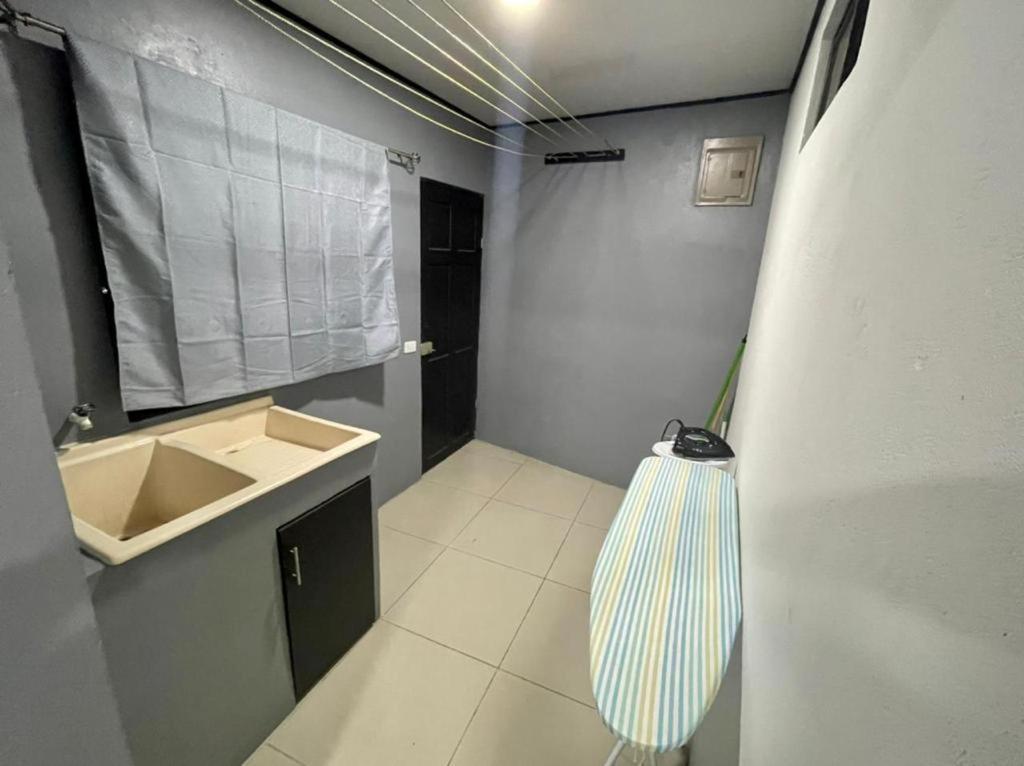 Apartamentos Cielo #1, Airport Juan Santamaria Alajuela Esterno foto